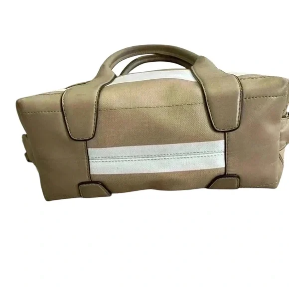 Coach purse - Picture 4 of 9